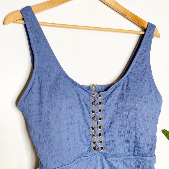 Time & Tru | Textured Lace Up One-piece Swimsuit - Picture 3 of 9